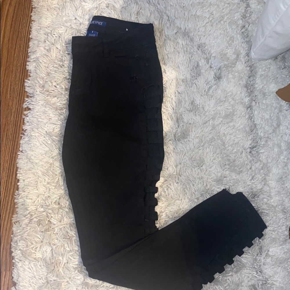 Cut out black skinny jean